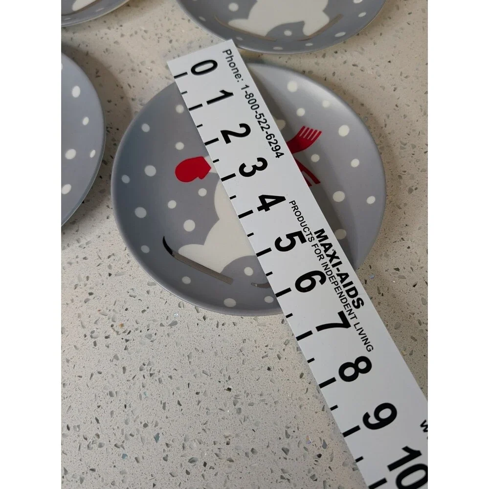Set Of 4 Crate & Barrel Polar Bear Plates Dessert Holiday Ice Skating Grey